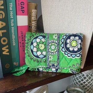 Vera Bradley Quilted Wallet Clutch Green Medallion Print Coin Purse